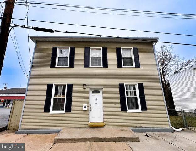$210,000 | 12 Madison Avenue, Hagerstown, MD 21740