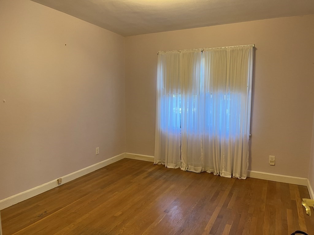 260 Plumtree Road Springfield, MA 01118 - Photo 15 of 25