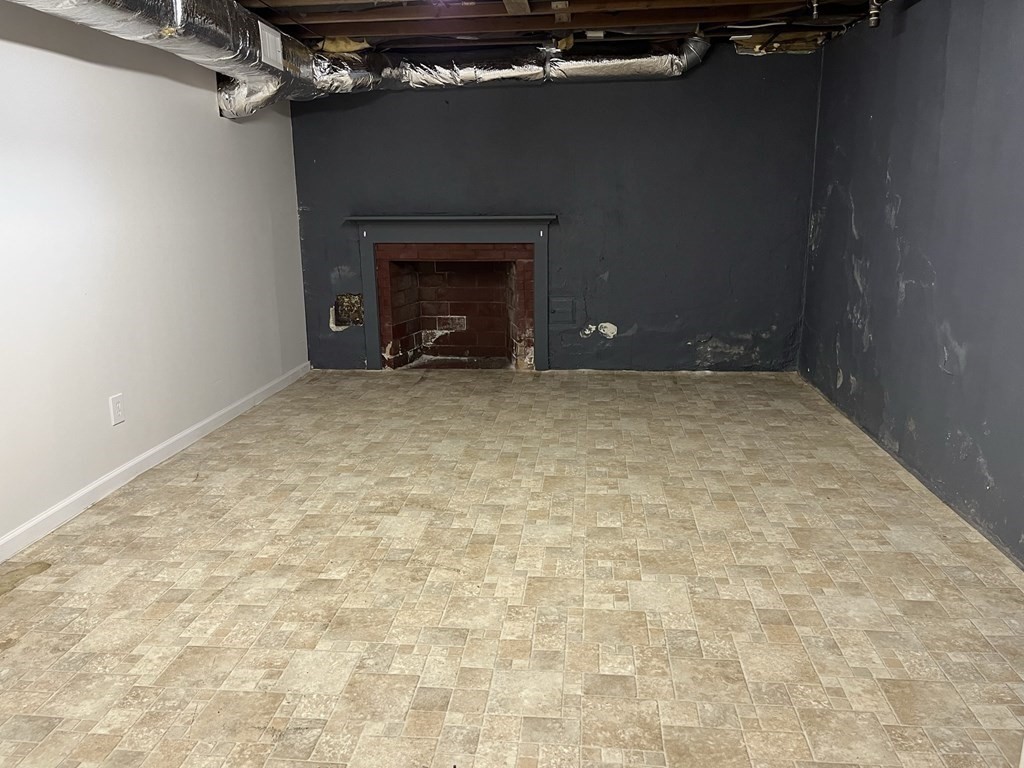 260 Plumtree Road Springfield, MA 01118 - Photo 17 of 25