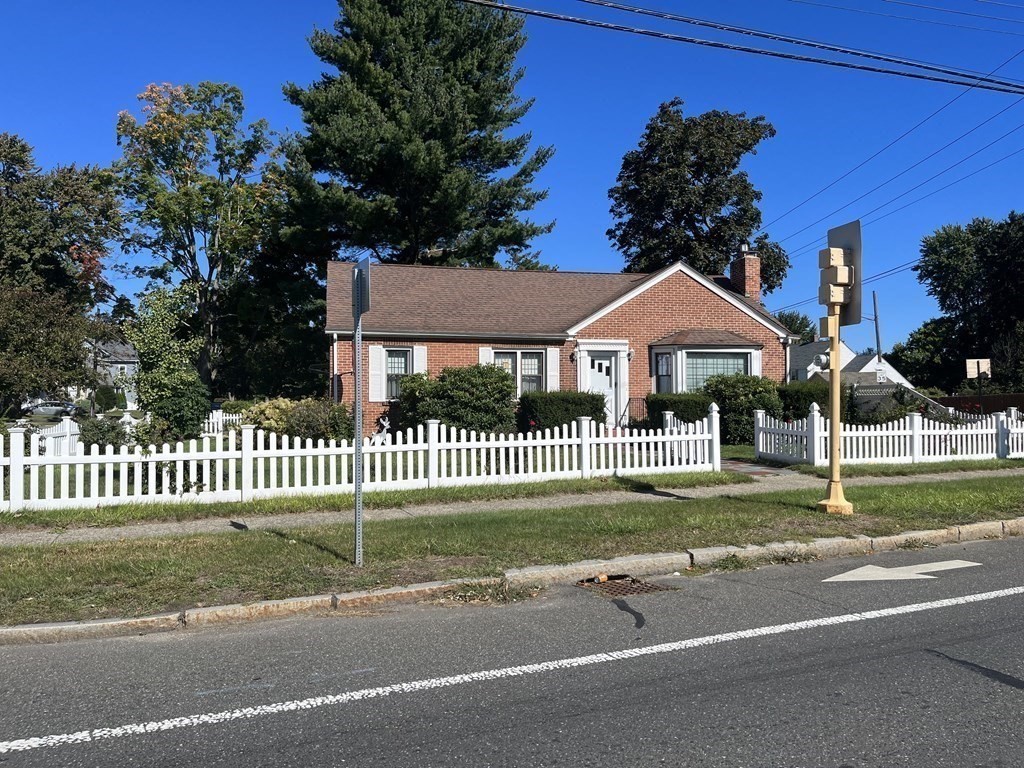 260 Plumtree Road Springfield, MA 01118 - Photo 21 of 25