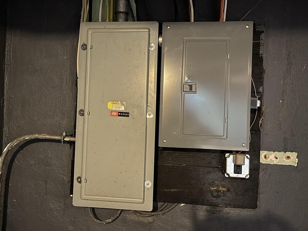 260 Plumtree Road Springfield, MA 01118 - Photo 22 of 25