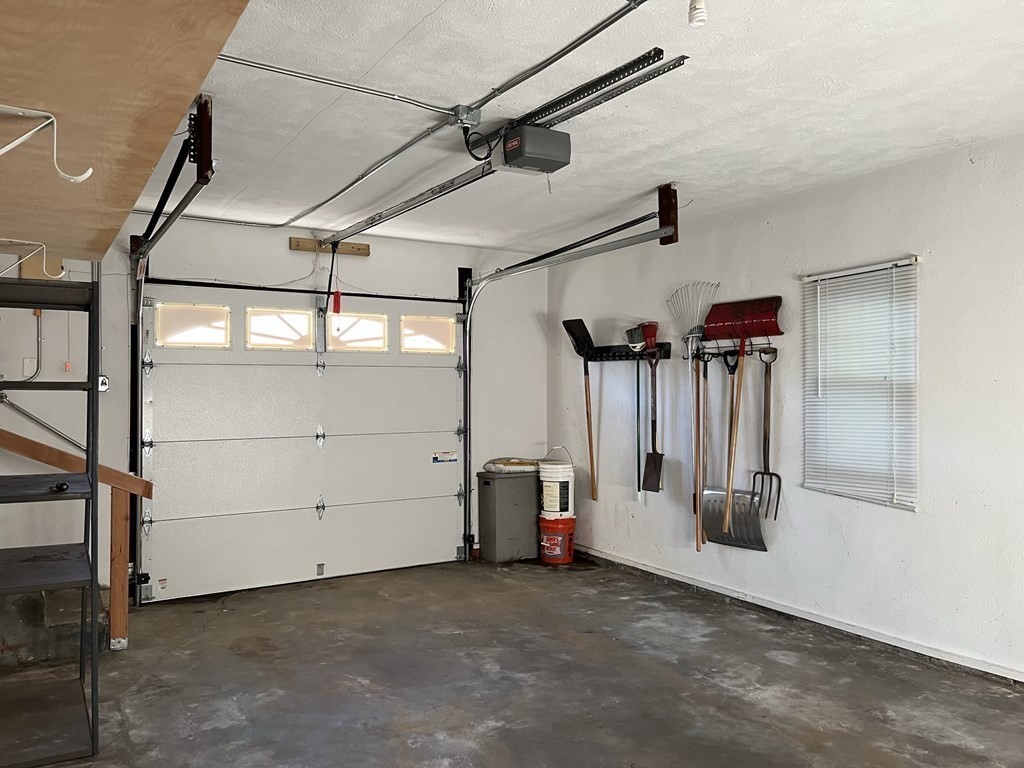 260 Plumtree Road Springfield, MA 01118 - Photo 25 of 25