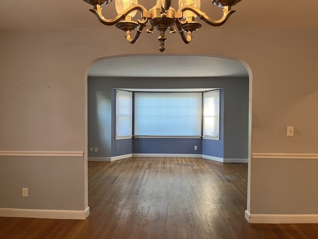 260 Plumtree Road Springfield, MA 01118 - Photo 6 of 25