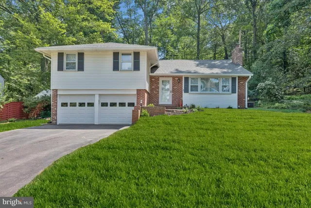 $754,500 | 551 Barton Lane, Wayne, PA 19087
