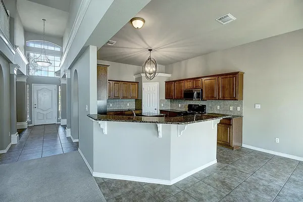 $2,750 | 7517 Vaquero Drive, Corpus Christi, TX 78414