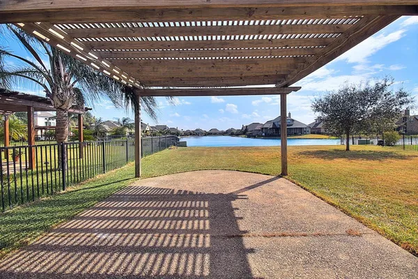 $2,650 | 7517 Vaquero Drive, Corpus Christi, TX 78414