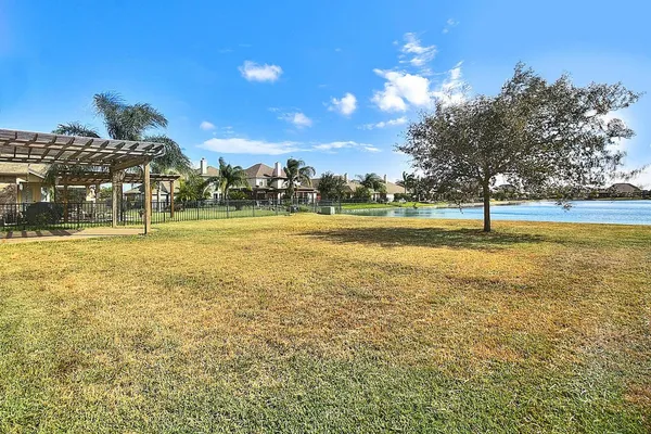 $2,650 | 7517 Vaquero Drive, Corpus Christi, TX 78414