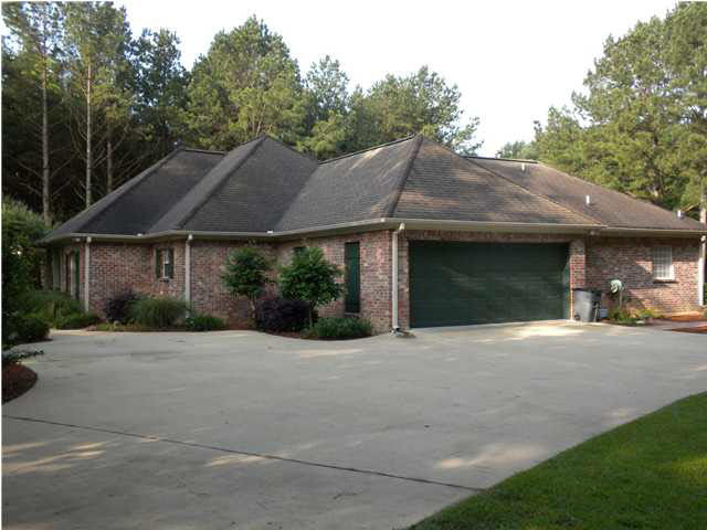 356 Stokes Road Flora, MS 39071 - Photo 10 of 24 View of side garage entry
