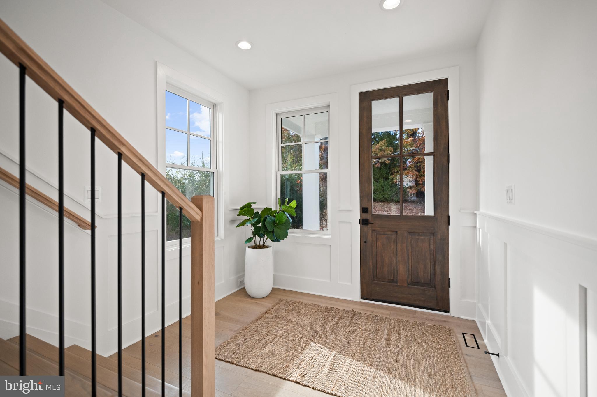 600 29th Road South Arlington, VA 22202 - Photo 3 of 62 a view of an entryway with wooden floor and door