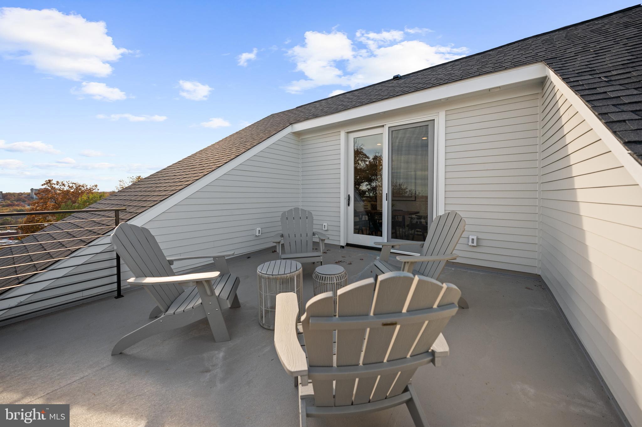 600 29th Road South Arlington, VA 22202 - Photo 38 of 62 a balcony with table and chairs