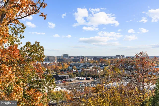 $2,199,000 | 600 29th Road South, Arlington, VA 22202