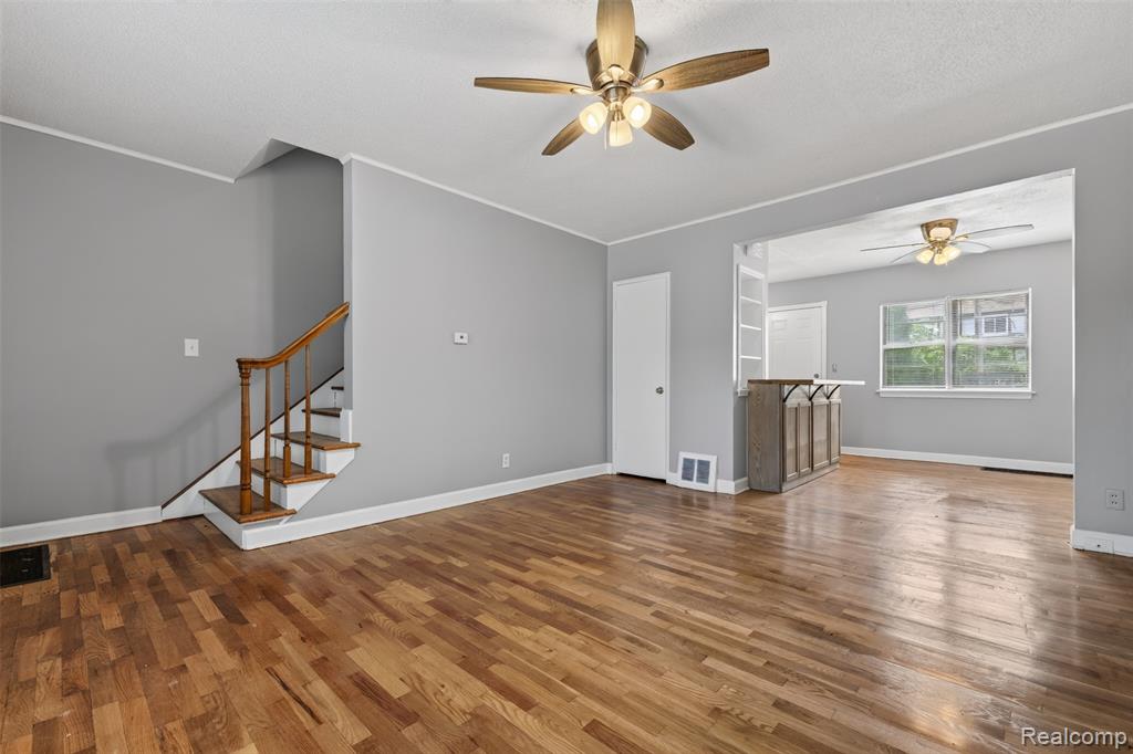 316 Sheffield Avenue Flint, MI 48503 - Photo 9 of 32 Gallery Image 9