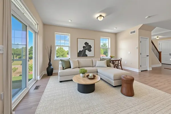 $399,000 | 425 Haber Road, Unit 6, Cary, IL 60013