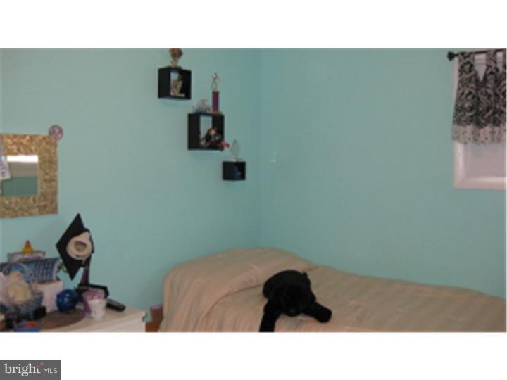 33 Quarry Road Levittown, PA 19057 - Photo 12 of 20 Bedroom 3