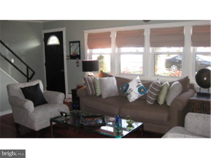 33 Quarry Road Levittown, PA 19057 - Photo 5 of 20 Living Room