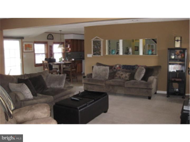 33 Quarry Road Levittown, PA 19057 - Photo 9 of 20 Great Room