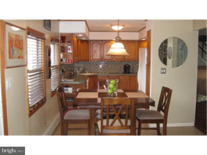 33 Quarry Road Levittown, PA 19057 - Photo 10 of 20 Kitchen
