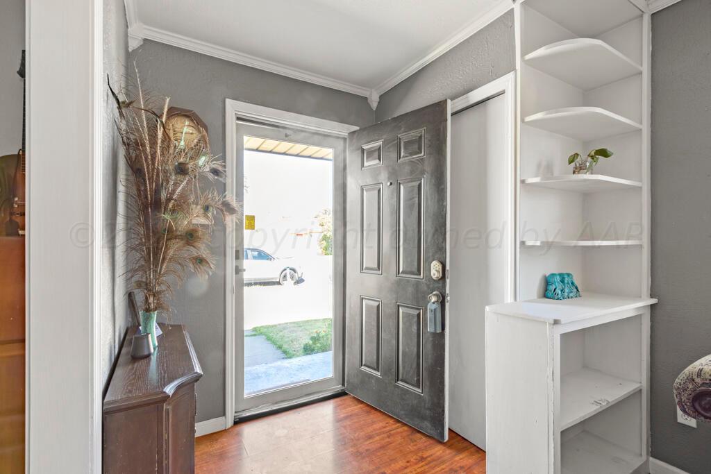 4319 South Lipscomb Street Amarillo, TX 79110 - Photo 4 of 41 Entry