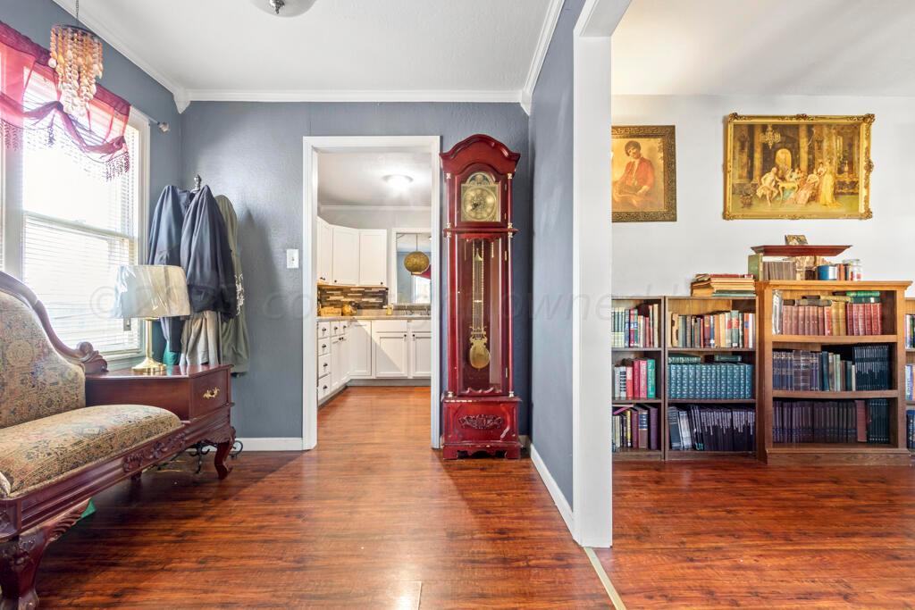 4319 South Lipscomb Street Amarillo, TX 79110 - Photo 10 of 41 Entry/Dining or 2nd Living