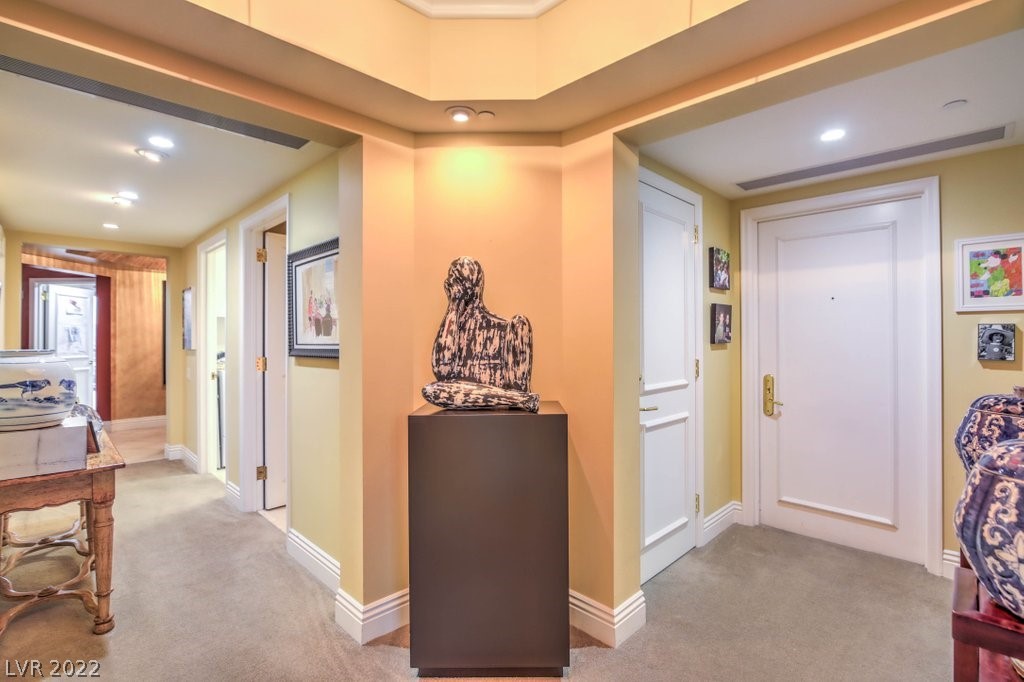 2877 Paradise Road, Unit 2102 Las Vegas, NV 89109 - Photo 23 of 34