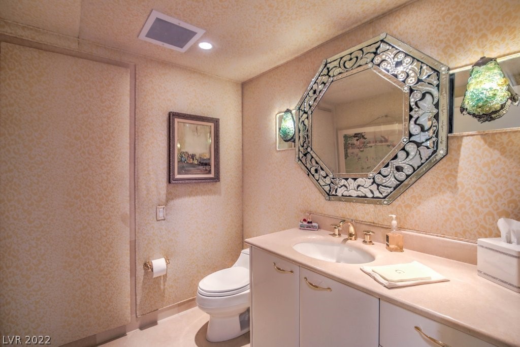 2877 Paradise Road, Unit 2102 Las Vegas, NV 89109 - Photo 24 of 34