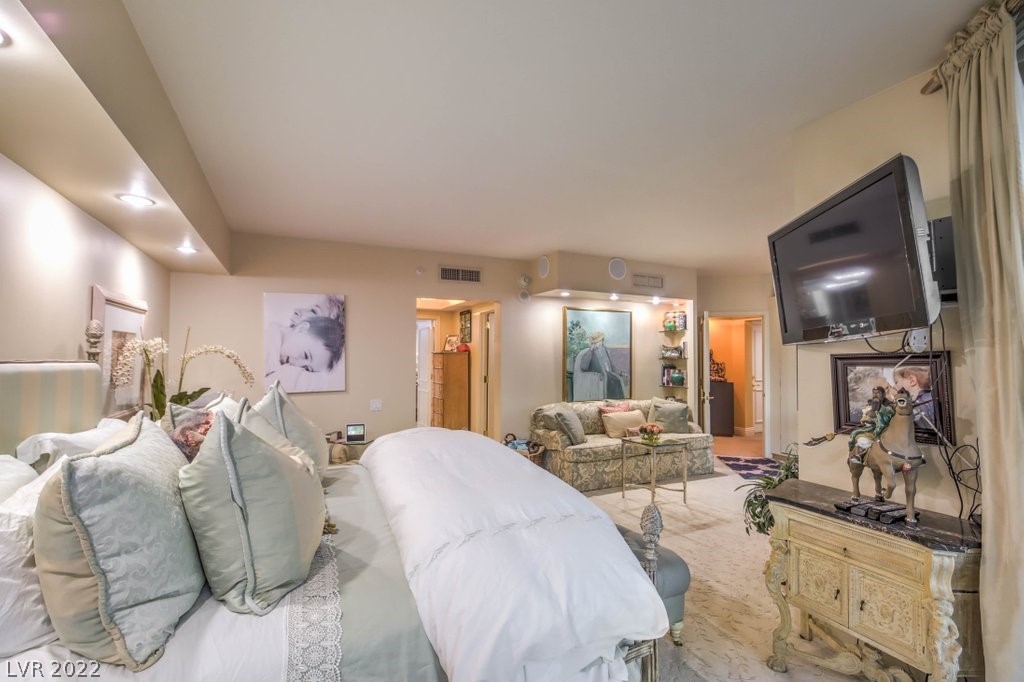 2877 Paradise Road, Unit 2102 Las Vegas, NV 89109 - Photo 26 of 34