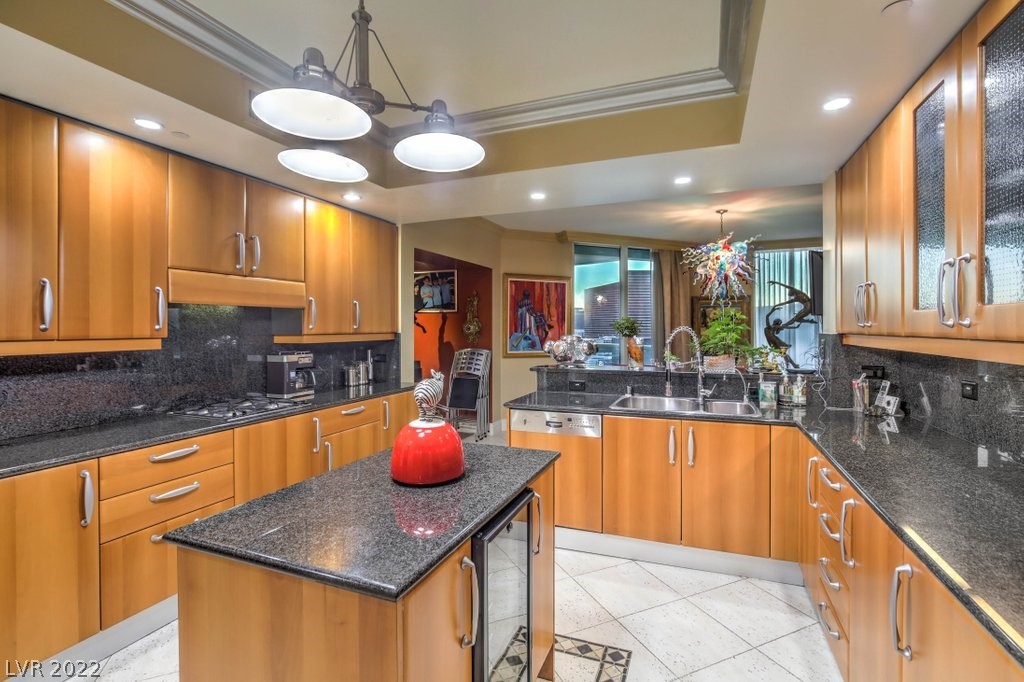 2877 Paradise Road, Unit 2102 Las Vegas, NV 89109 - Photo 8 of 34