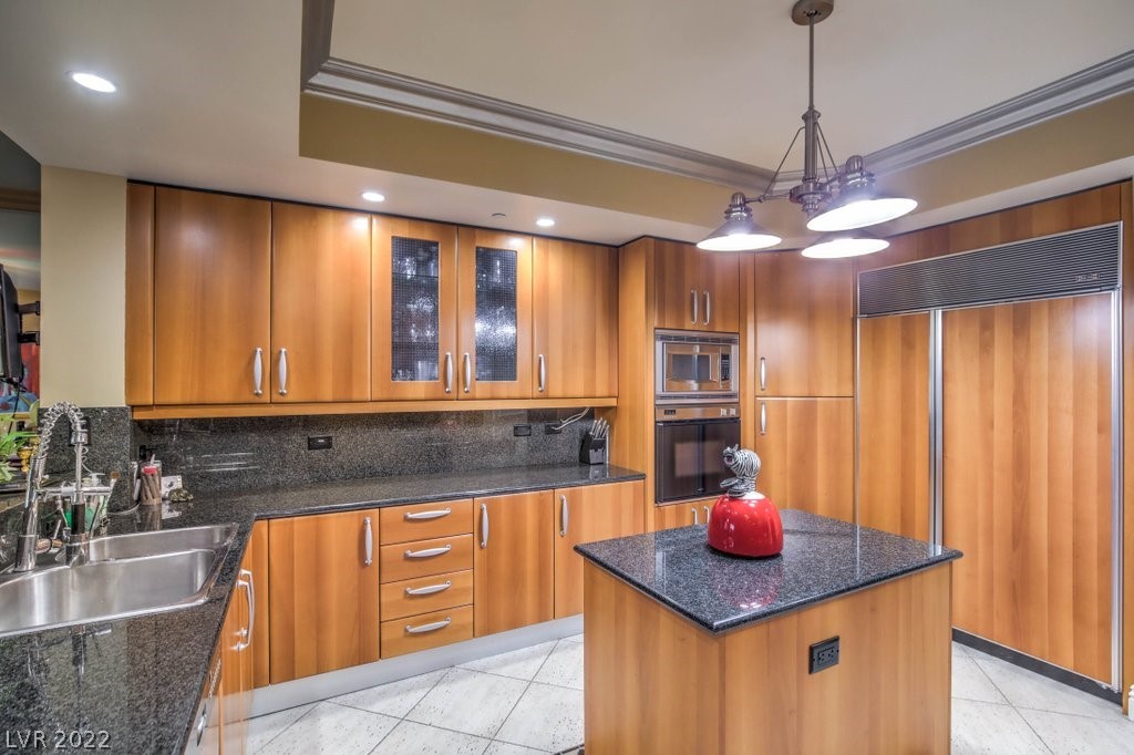 2877 Paradise Road, Unit 2102 Las Vegas, NV 89109 - Photo 10 of 34