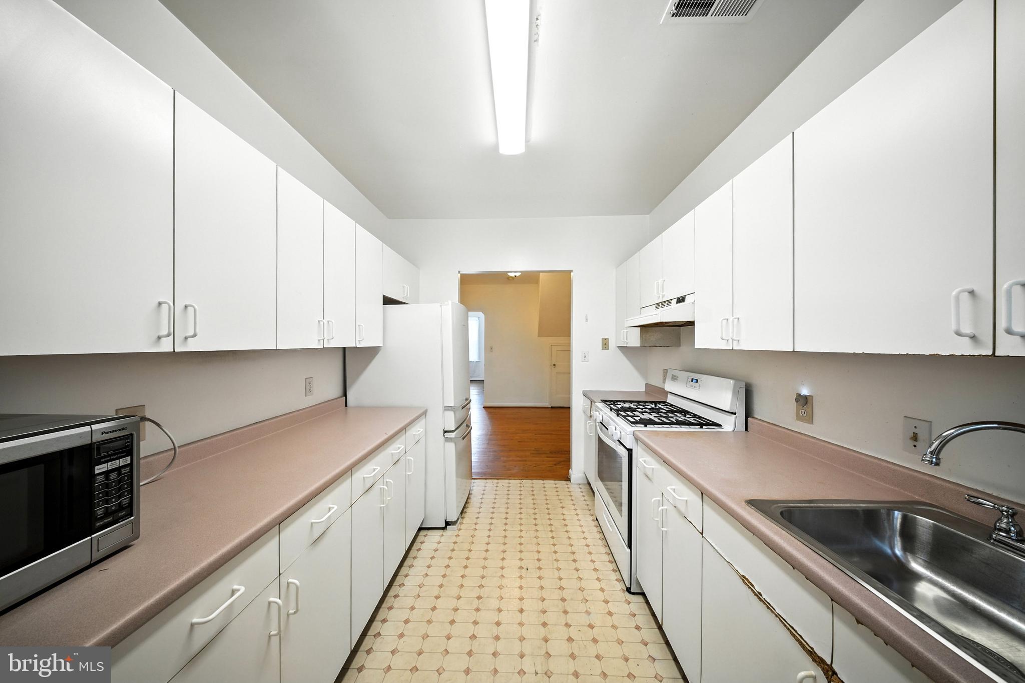 1006 4th Street Northeast Washington, DC 20002 - Photo 9 of 27 Gallery Image 9
