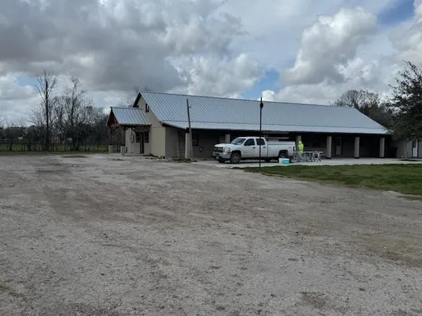 $2,400 | 9500 Bissell Road, Manvel, TX 77578