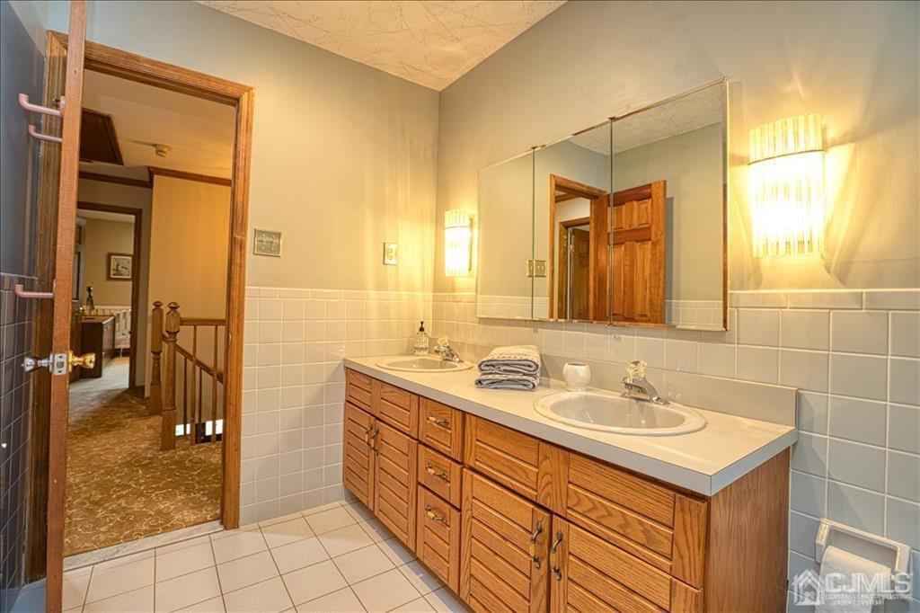 9 Cook Road East Brunswick, NJ 08816 - Photo 33 of 47 Gallery Image 33