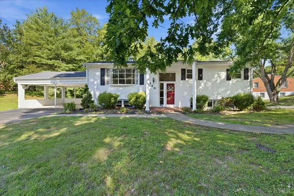 $289,900 | 2130 Laurel Lane, Altavista, VA 24517