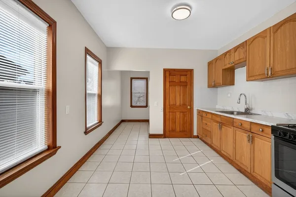 $1,100,000 | 27 Larchmont Street, Boston, MA 02124