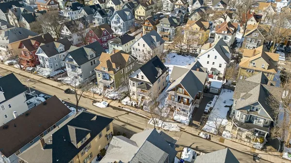 $1,100,000 | 27 Larchmont Street, Boston, MA 02124