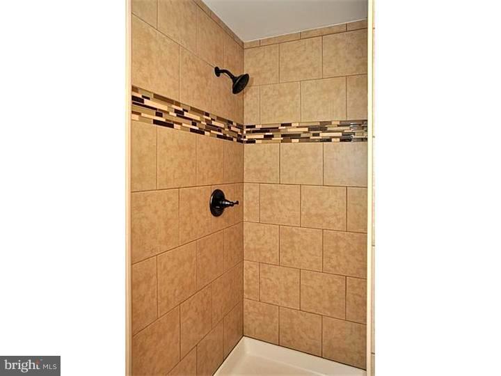 2025 Line Lexington Road Colmar, PA 19440 - Photo 11 of 25 Master Bathroom