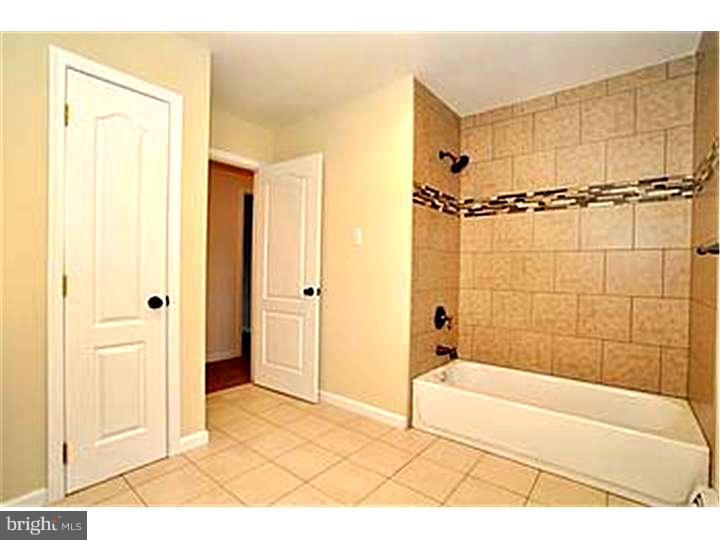 2025 Line Lexington Road Colmar, PA 19440 - Photo 10 of 25 Bathroom