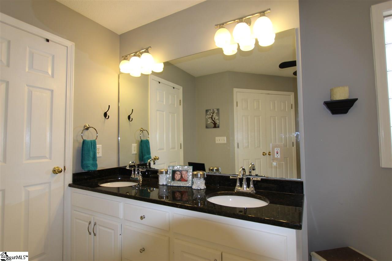 302 Sloping Meadow Drive Inman, SC 29349 - Photo 15 of 23 Gallery Image 15