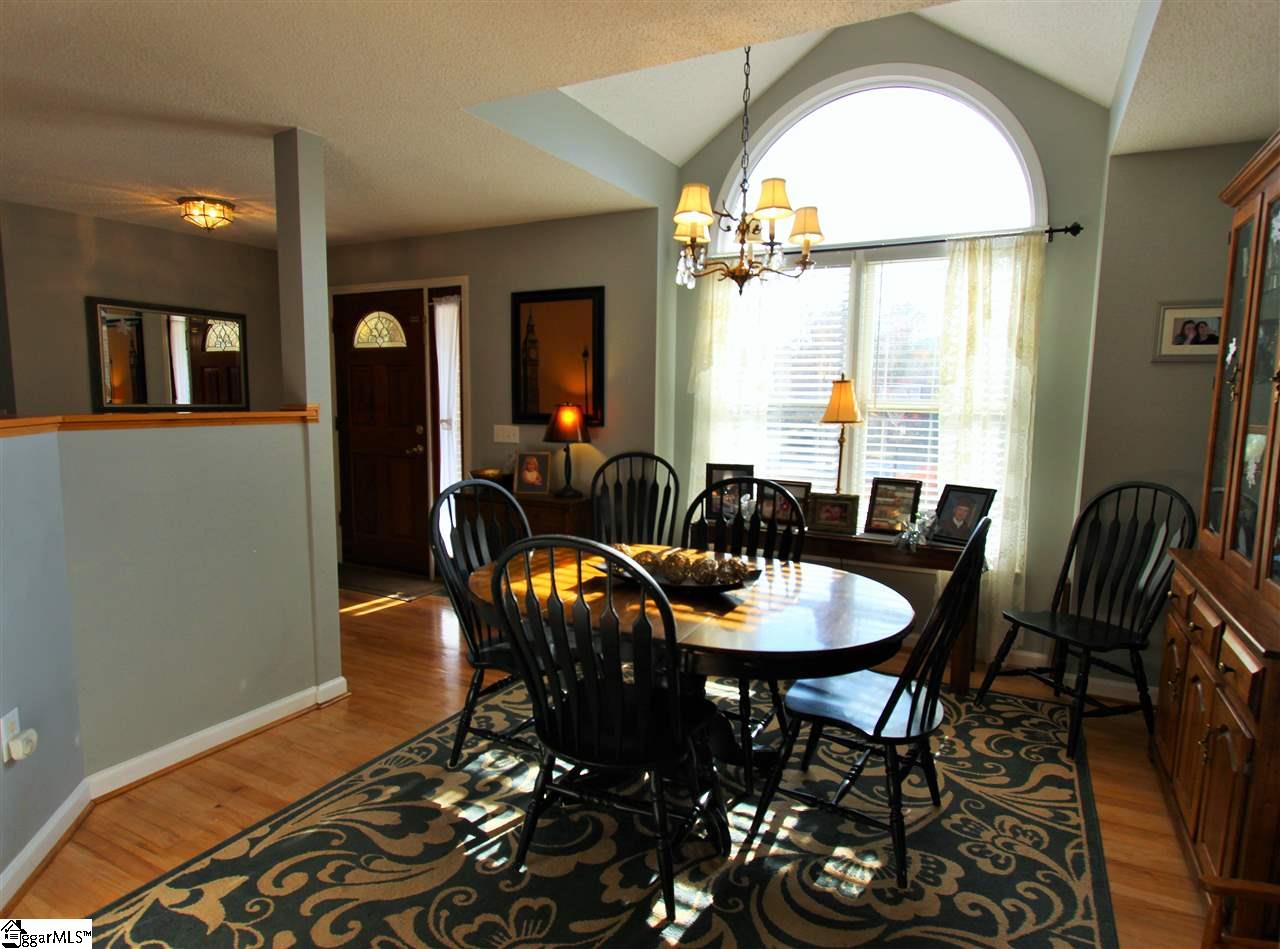 302 Sloping Meadow Drive Inman, SC 29349 - Photo 6 of 23 Gallery Image 6