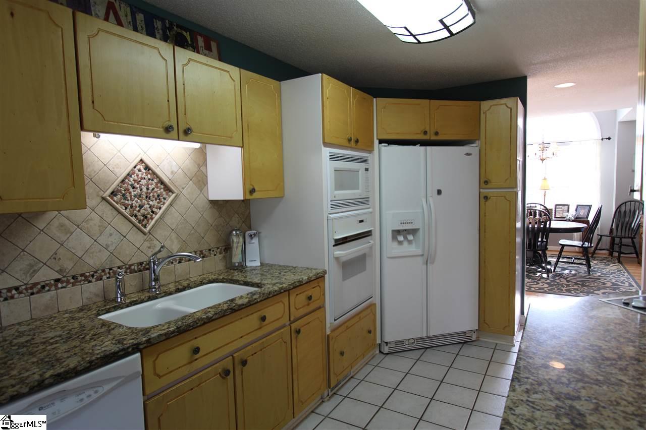 302 Sloping Meadow Drive Inman, SC 29349 - Photo 8 of 23 Gallery Image 8