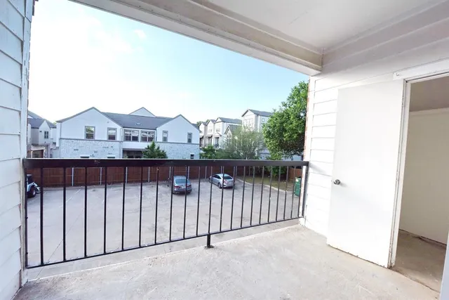 $1,195 | 3701 Cedarplaza Lane, Unit 205, Dallas, TX 75209