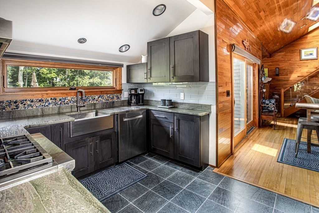 1734 Drift Road Westport, MA 02790 - Photo 20 of 42 Gallery Image 20