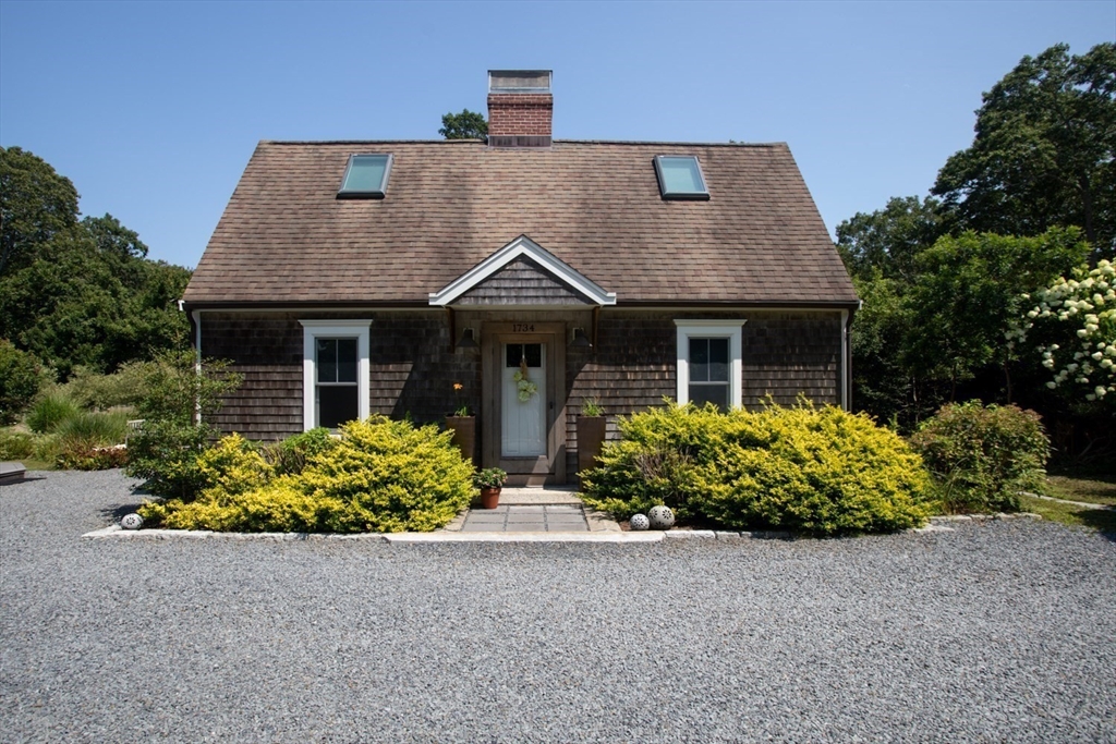 1734 Drift Road Westport, MA 02790 - Photo 4 of 42 Gallery Image 4