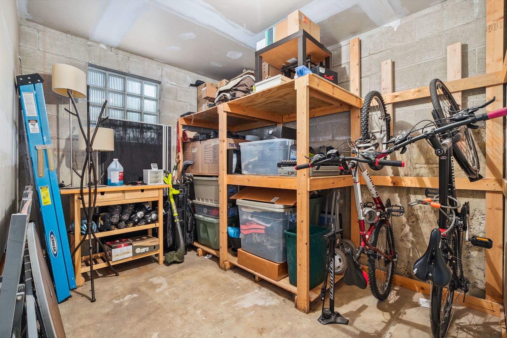 1206 West Addison Street, Unit 3 Chicago, IL 60613 - Photo 18 of 19 Gallery Image 18