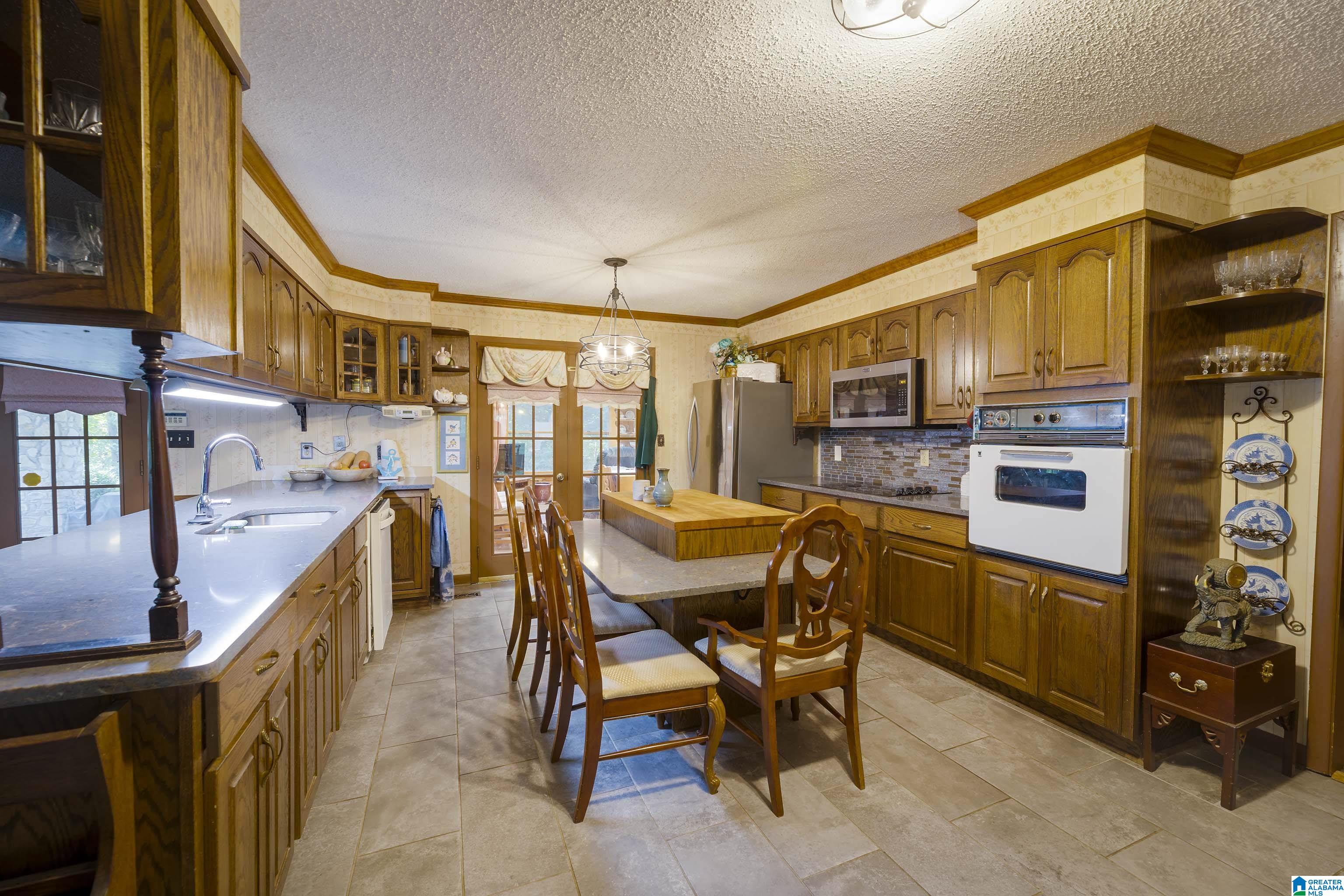 595 Kirby Road Oxford, AL 36203 - Photo 5 of 39