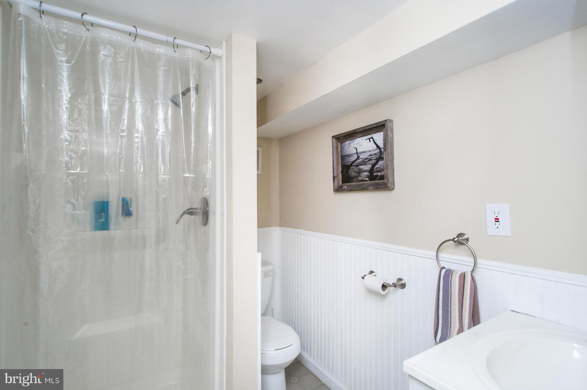 620 South Potomac Street Baltimore, MD 21224 - Photo 24 of 29 Basement Bathroom