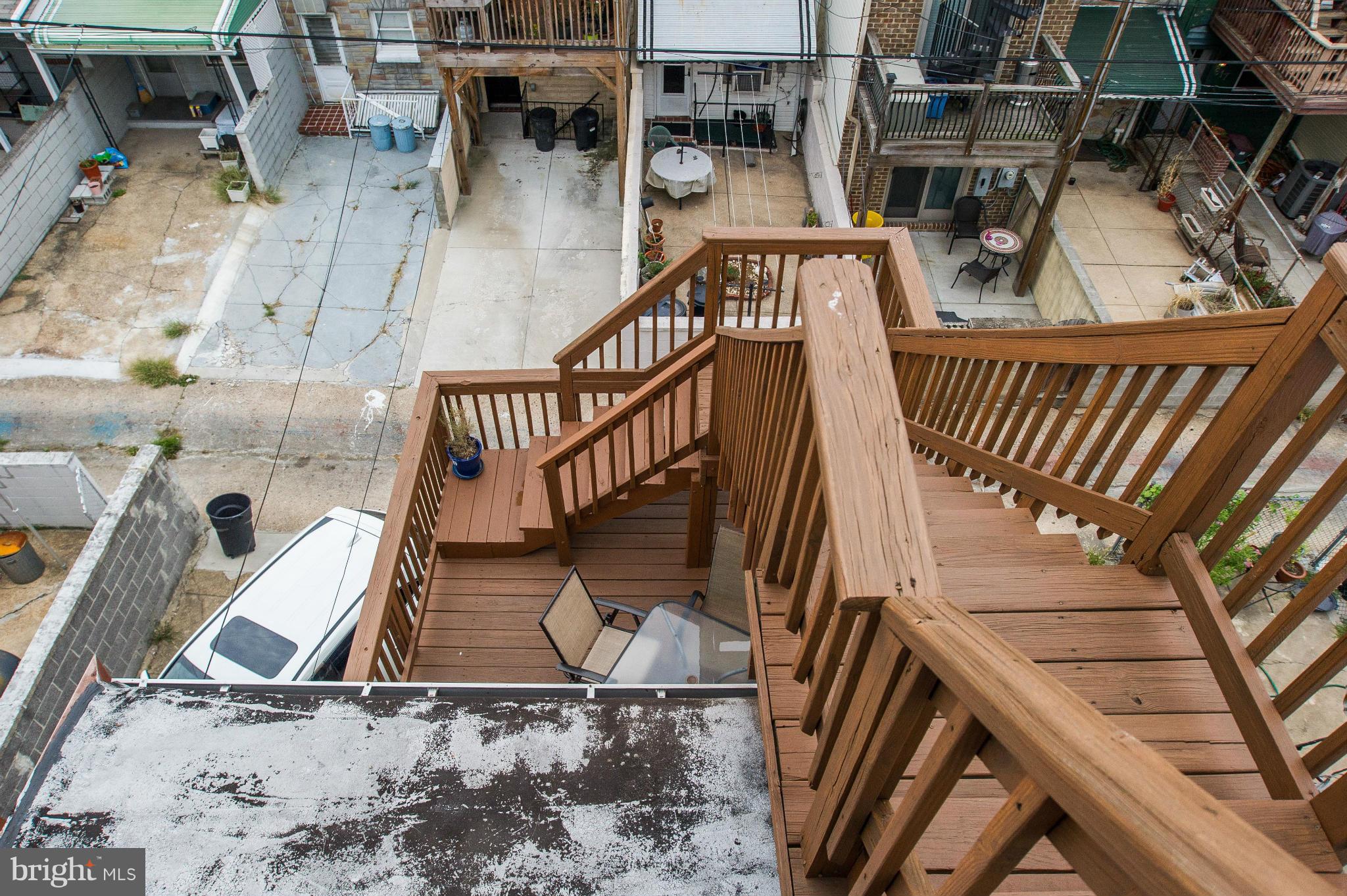 620 South Potomac Street Baltimore, MD 21224 - Photo 27 of 29 Rear Deck