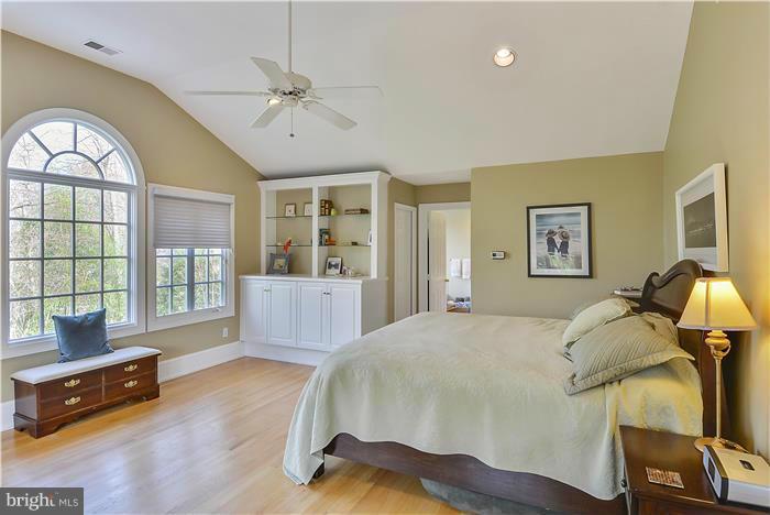 6429 Wiscasset Road Bethesda, MD 20816 - Photo 13 of 29 Bedroom (Master)