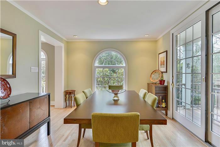 6429 Wiscasset Road Bethesda, MD 20816 - Photo 7 of 29 Dining Room