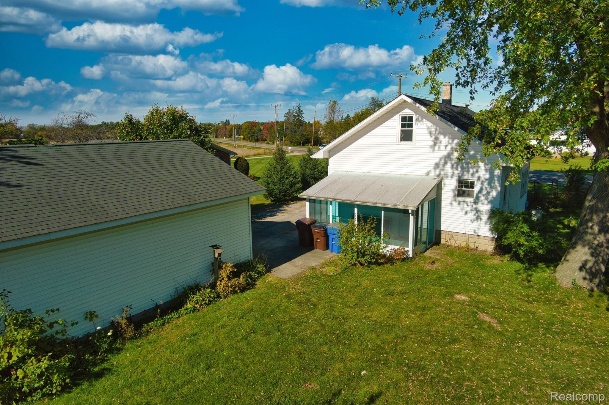 1883 Stewart Road Monroe, MI 48162 - Photo 42 of 44 Rear of home
