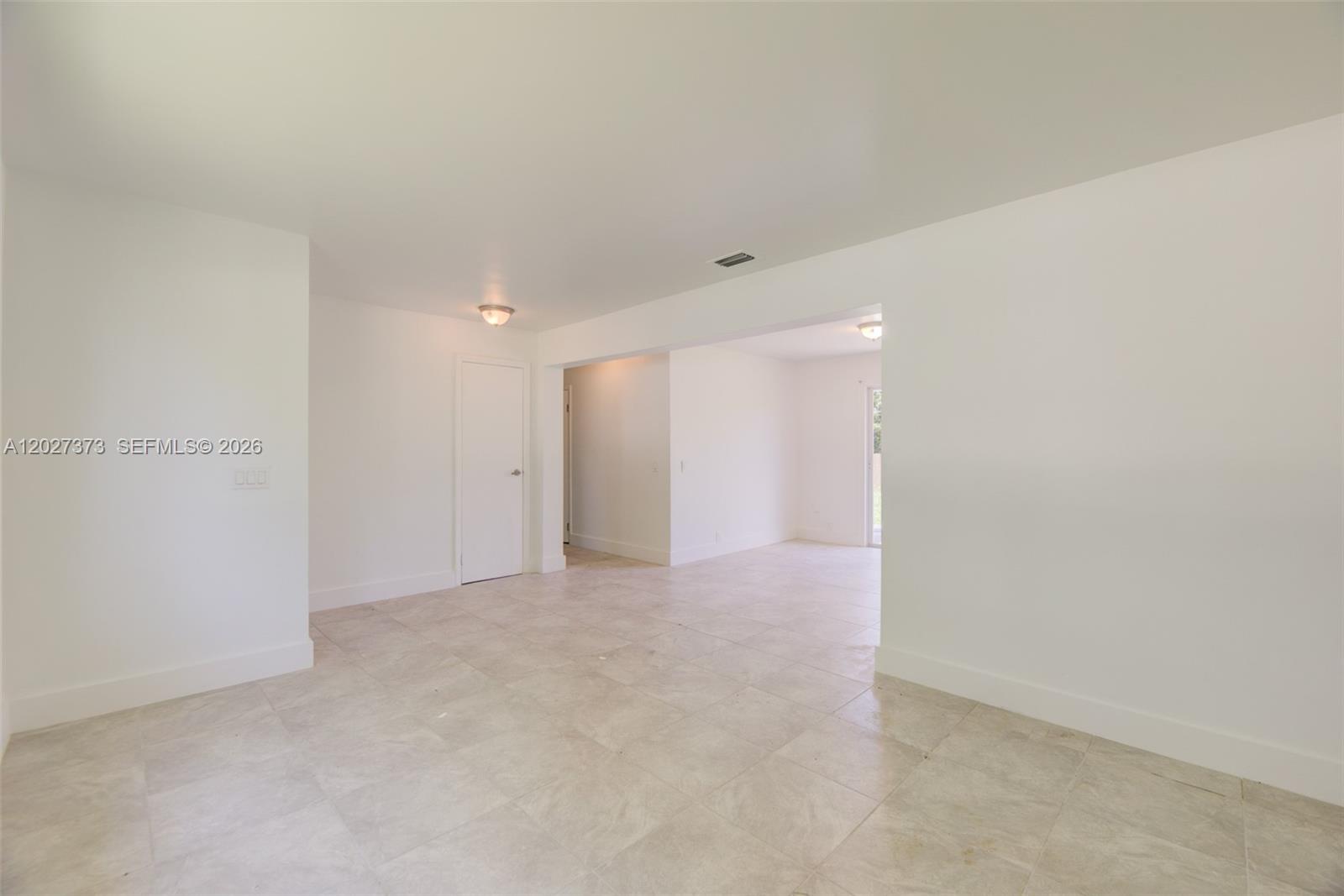 3327 Sapphire Road Lake Worth, FL 33462 - Photo 7 of 34
